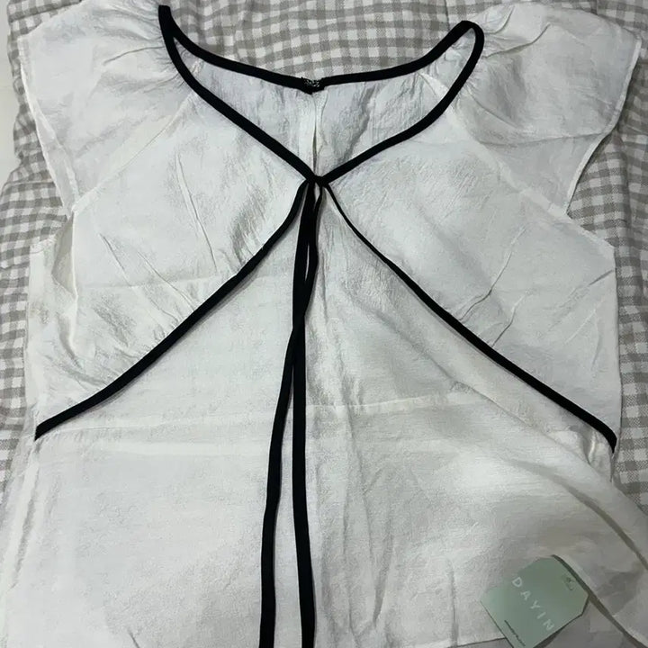 [BUNJANG] DAYIN Blouse White / 데이인 블라우스 화이트
