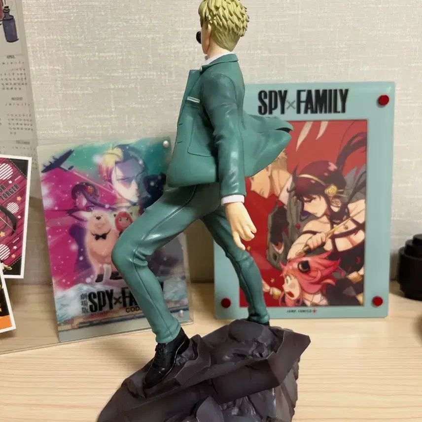 [BUNJANG] Spy x Family Loid Lumaniista Figure / 스파이패밀리 로이드 루마니스타 피규어