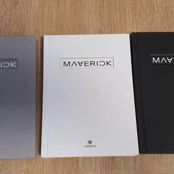 [BUNJANG] THE BOYZ Maverick 3rd Single Album Bundle Set + Photocard / THE BOYZ 더보이즈 - 매버릭 3rd 싱글 미사용