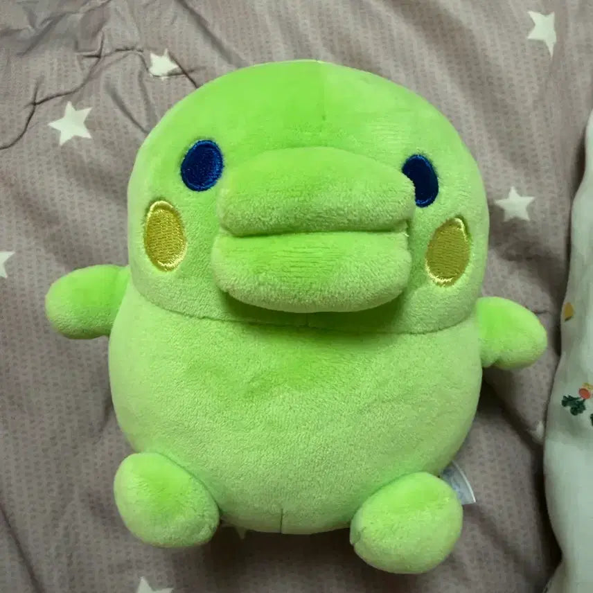 [BUNJANG] Tamagotchi Kuchipatchi Sitting Plush Doll / 다마고치 구치파치 오스와리 인형 앉은 누이 주댕치 쿠치파치