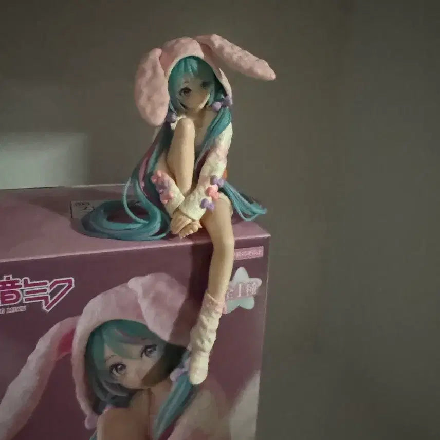 [BUNJANG] Hatsune Miku Rabbit Ear Pajamas Noodle Stopper Figure / 하츠네미쿠 토끼귀 파자마 누들스토퍼 피규어