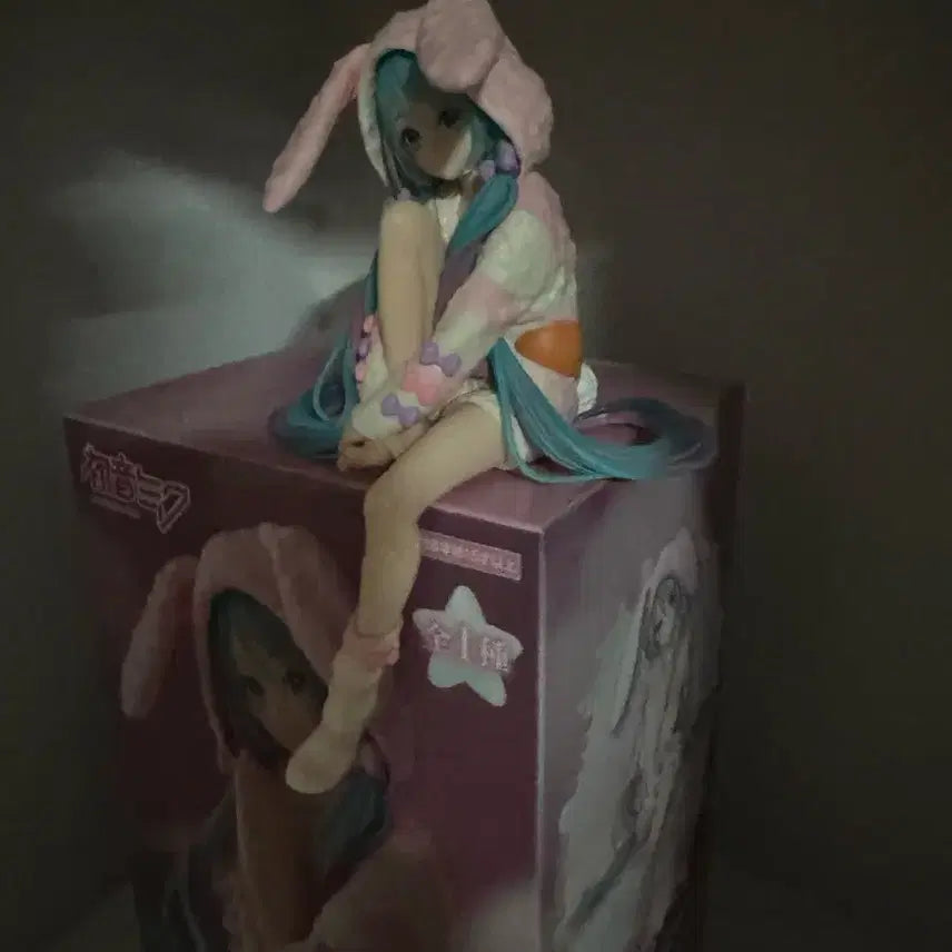[BUNJANG] Hatsune Miku Rabbit Ear Pajamas Noodle Stopper Figure / 하츠네미쿠 토끼귀 파자마 누들스토퍼 피규어