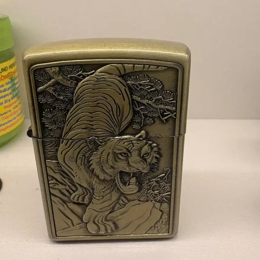 [BUNJANG] Custom Tiger Pattern Vintage Lighter / 커스텀 라이터