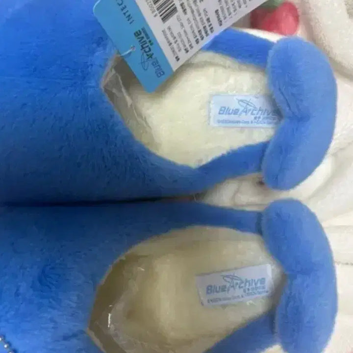 [BUNJANG] Blue Archive Hoshino Whale Slippers (M Size) / 블루아카이브 호시노 고래 슬리퍼 m사이즈