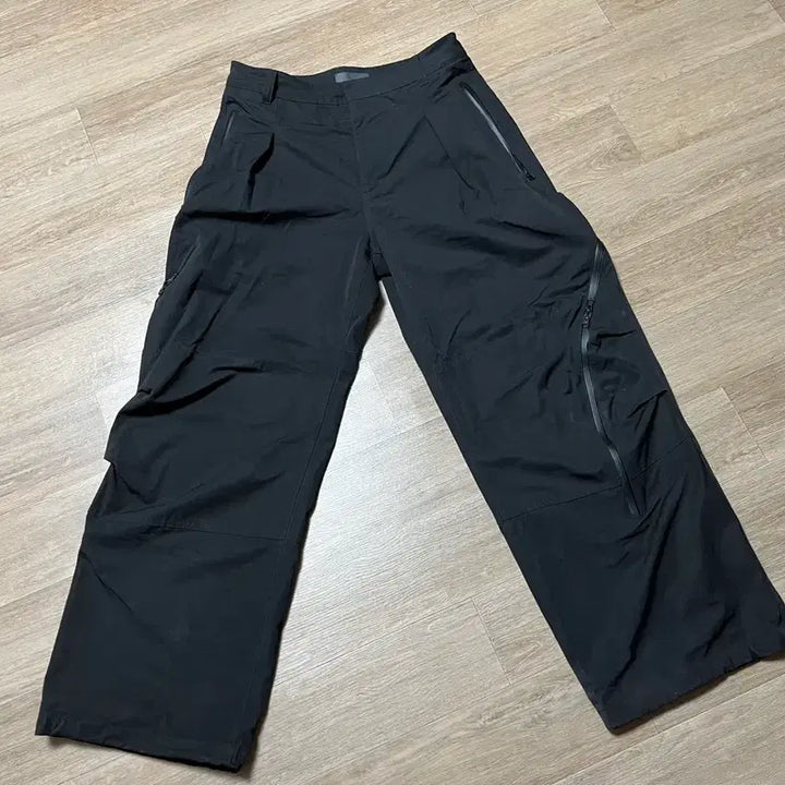 [BUNJANG] Sansan Gear Fine Curved Pants Size 3 / 산산기어 어파인 커브드 팬츠 3사이즈