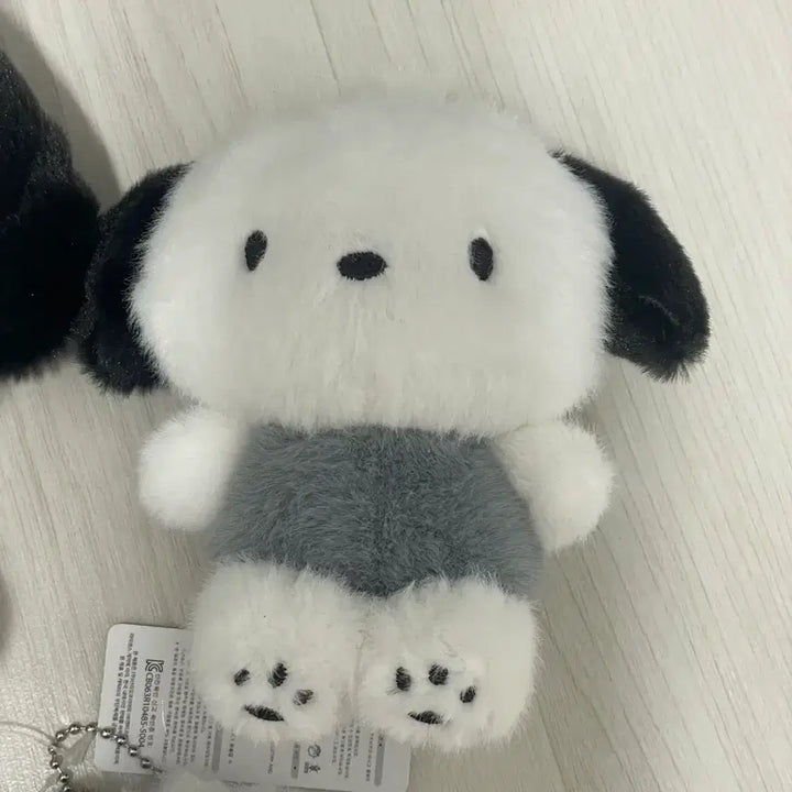 [BUNJANG] Sanrio Pochacco Monotone Plushie Keychain Set (3 Sizes) / (3종 세트) 산리오 포차코 모노톤 흑백 그레이 인형 키링