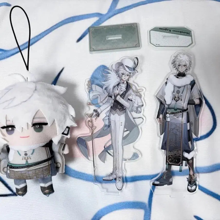 [BUNJANG] Nijisanji Murakumo Kagetsu Acrylic Standee &amp; Paper Standee Bundle / 니지산지 무라쿠모 카게츠 파페, 아크릴 일괄