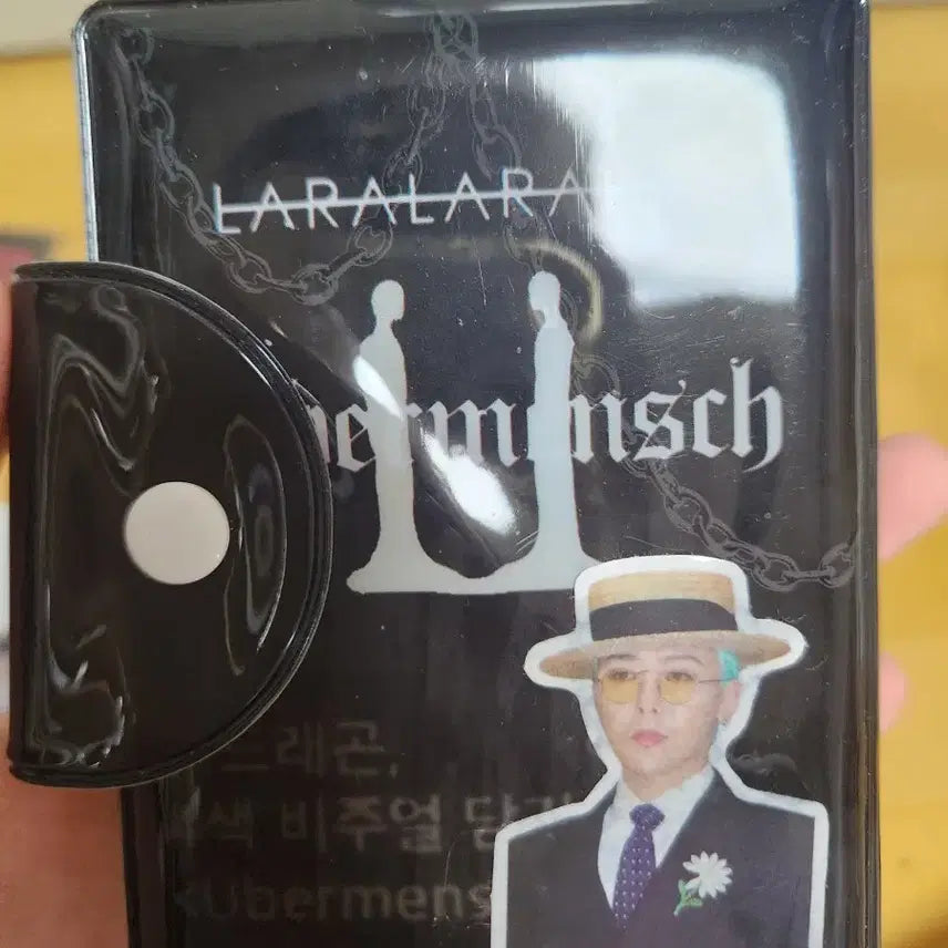[BUNJANG] G-Dragon Ubermensch Photocard Collection Book / 지드래곤 위버멘쉬 ubermensch 비공굿 콜북