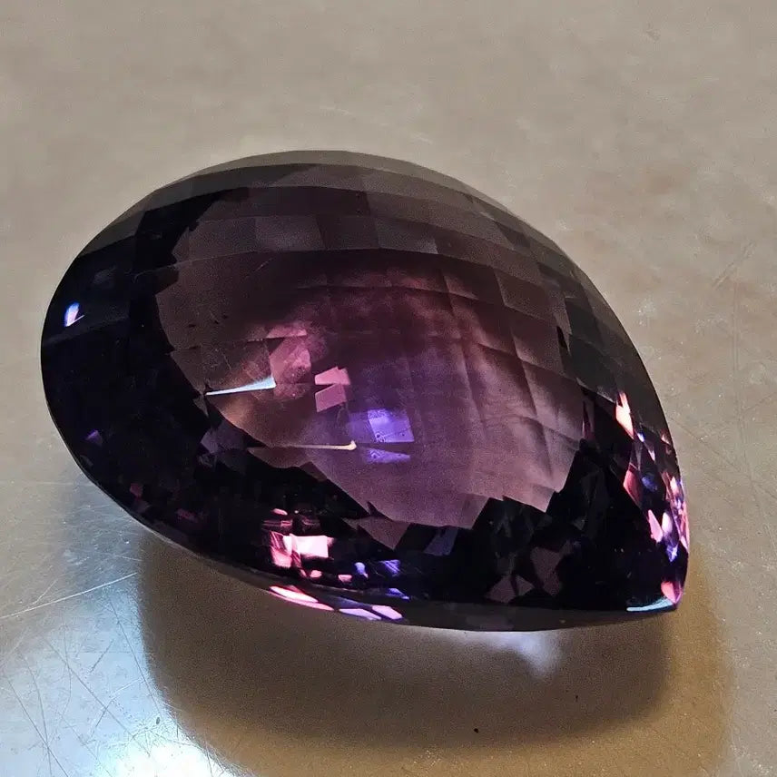 [BUNJANG] 122.46 Carat Natural Amethyst Gemstone Loose Stone / 가격제안 받습니다)감정서 최상급 122.46캐럿 천연 자수정 원석 나석