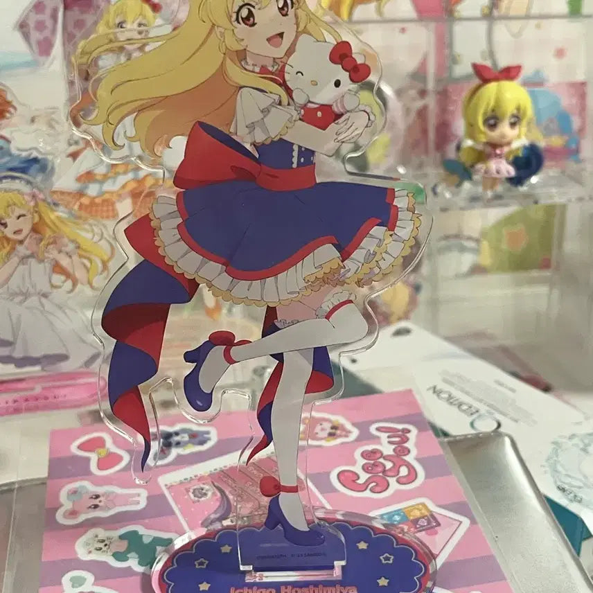 [BUNJANG] Aikatsu Sanrio Ichigo Acrylic Stand / 아이카츠 산리오 이치고 아크릴