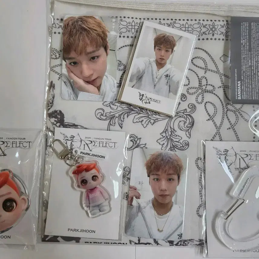 [BUNJANG] Park Jihoon 2026 Fancon MD Photocard Bundle / 박지훈 팬콘MD 반다나 등 4종(사귀자 포카O) + 특전