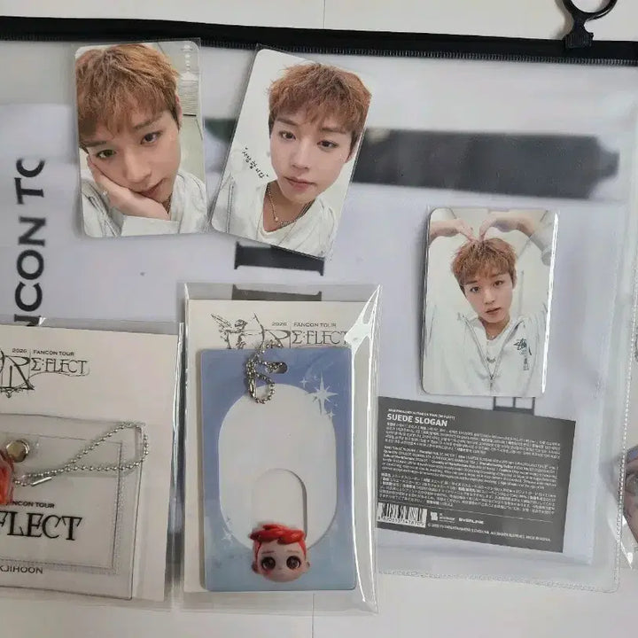 [BUNJANG] Park Ji Hoon Fancon MD Bundle Set with Photocards / 박지훈 팬콘MD 슬로건 등 4종 일괄(포카O)+ 특전포카