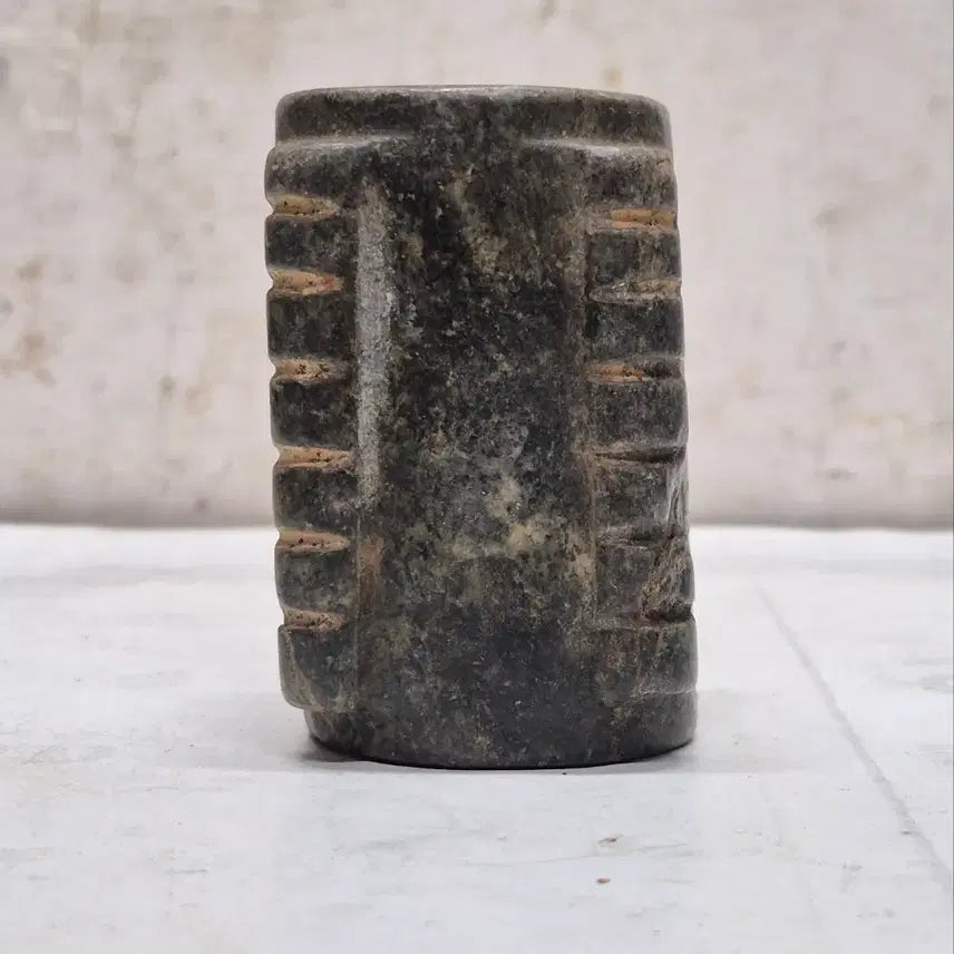 [BUNJANG] Hongshan Culture Magnet-Adhering Black Jade Artifact (C-614) / 자석이 붙는 홍산문화 흑피옥 소형 ( C - 614 )