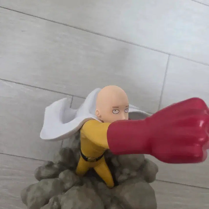 [BUNJANG] One-Punch Man Saitama Figure / 원펀맨 사이타마 피규어