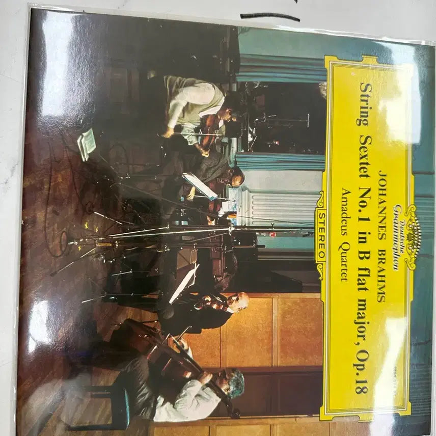 [BUNJANG] Brahms String Sextet No. 1 Amadeus Quartet Deutsche Grammophon LP / 브람스 현악6중주 1번 아마데우스 콰르텟 클래식 명반 LP 팝니다