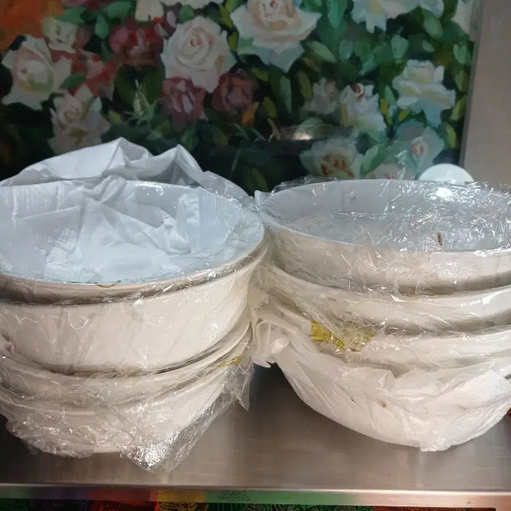 [BUNJANG] Dongyang Pottery White Rose Porcelain Fragment Multi-Purpose Dish / 동양도자 화이트 로즈 백자조각 종합기