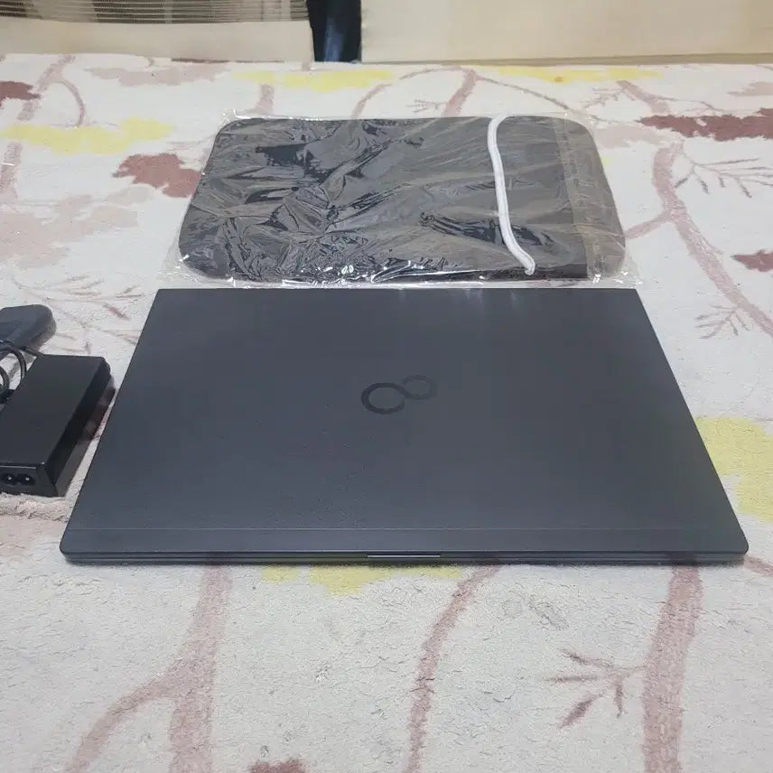 [BUNJANG] Fujitsu LIFEBOOK U938 Ultralight Laptop / FUJITSU LIFEBOOK U938 i7 8세대 초경량 노트북