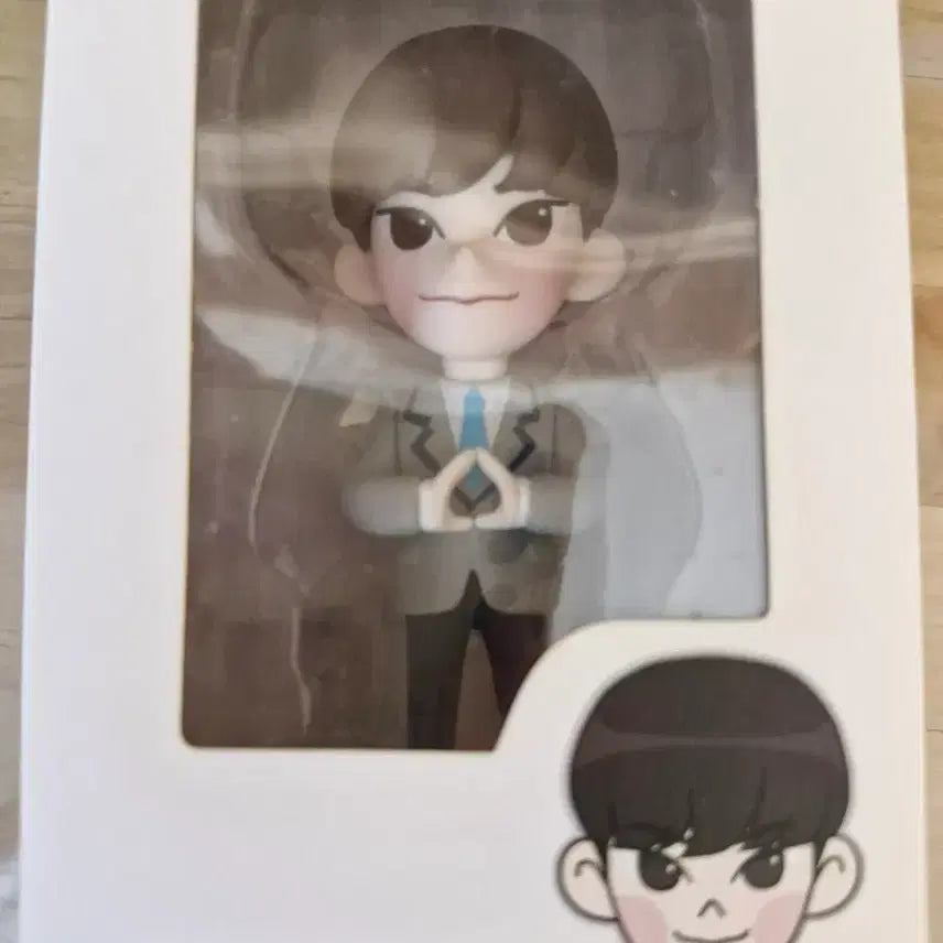 [BUNJANG] Hwang Minhyun Figure / 황민현 피규어