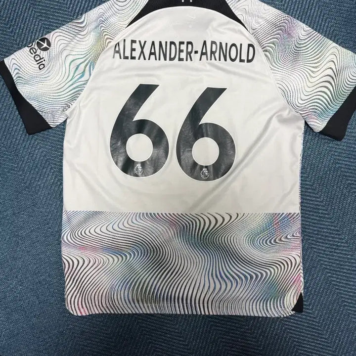 [BUNJANG] Liverpool 22-23 Away Arnold XL Official Jersey / 22-23 리버풀 어웨이 아놀드 XL 오피셜