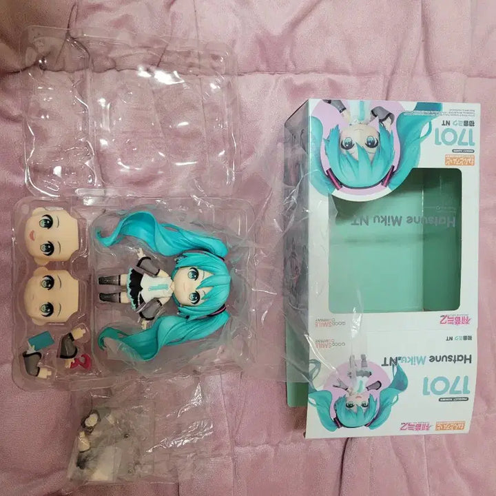 [BUNJANG] Nendoroid 1701 Hatsune Miku NT Vocaloid Figure / 넨도로이드 1701 하츠네 미쿠 nt 보컬로이드 NT 피규어 보카로