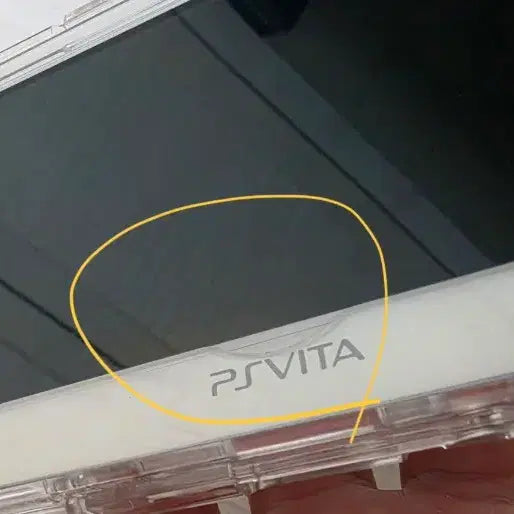 [BUNJANG] Sony PS Vita 1st Gen White Console Bundle / ps vita 비타 1세대 화이트 판매(박스O)