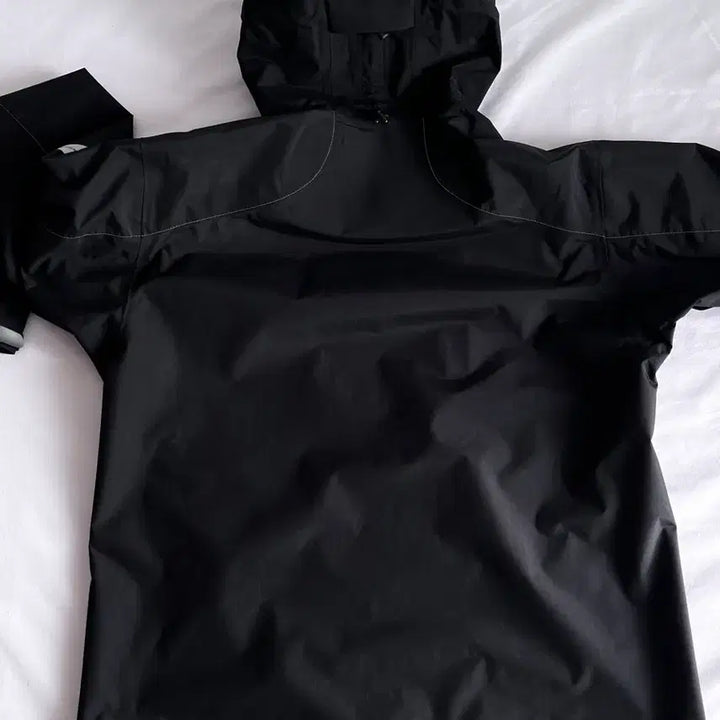 [BUNJANG] And Wander 2.5L Hiker Rain Jacket Black / [L] and wander 2.5L 하이커 레인 자켓 블랙