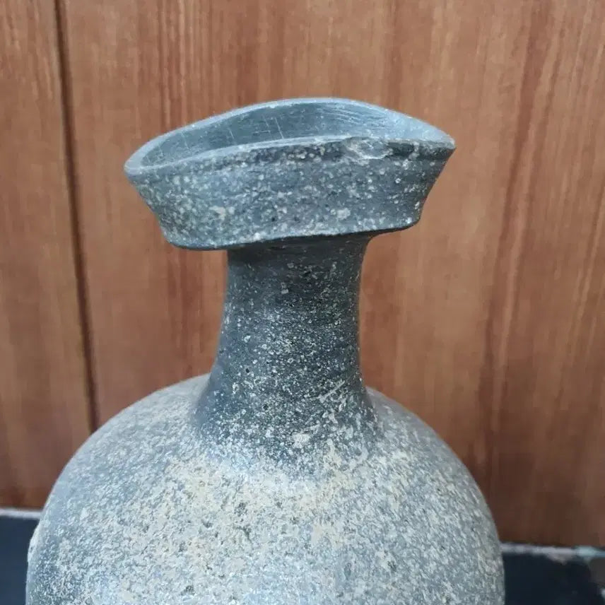 [BUNJANG] 800-Year-Old Goryeo Dynasty Celadon Ewer / 800년 고려토기 어그리 주병