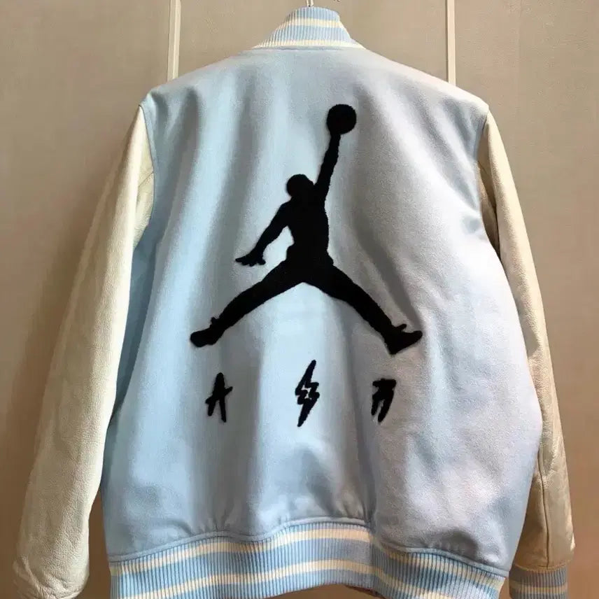 [BUNJANG] Jordan x J Balvin Varsity Jacket Celestial Blue (US M) / *새 제품* 조던 x 제이 발빈 바시티 자켓 셀레스틴 블루 (미국 M)