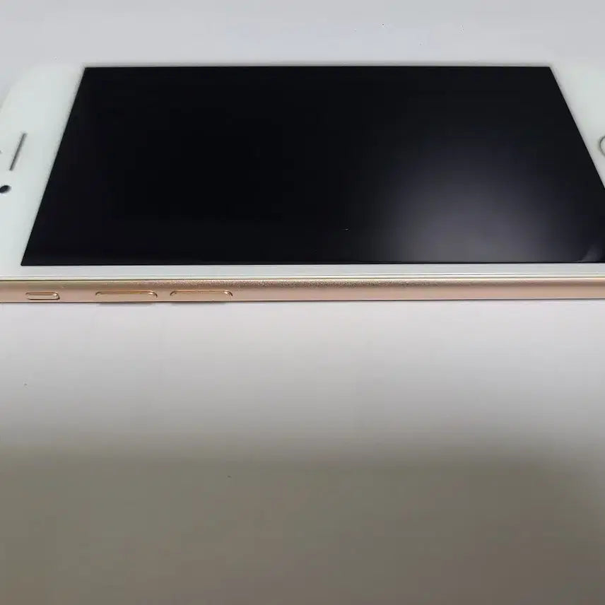 [BUNJANG] Apple iPhone 8 Rose Gold 64GB (Battery Health 100%) / 아이폰8로즈골드 64g배터리100 한국판