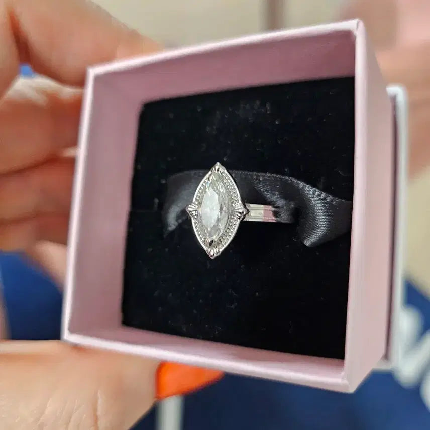[BUNJANG] 1 Carat Marquise Cut Moissanite Ring / 1캐럿 마퀴즈컷 모이사나이트반지 새상품