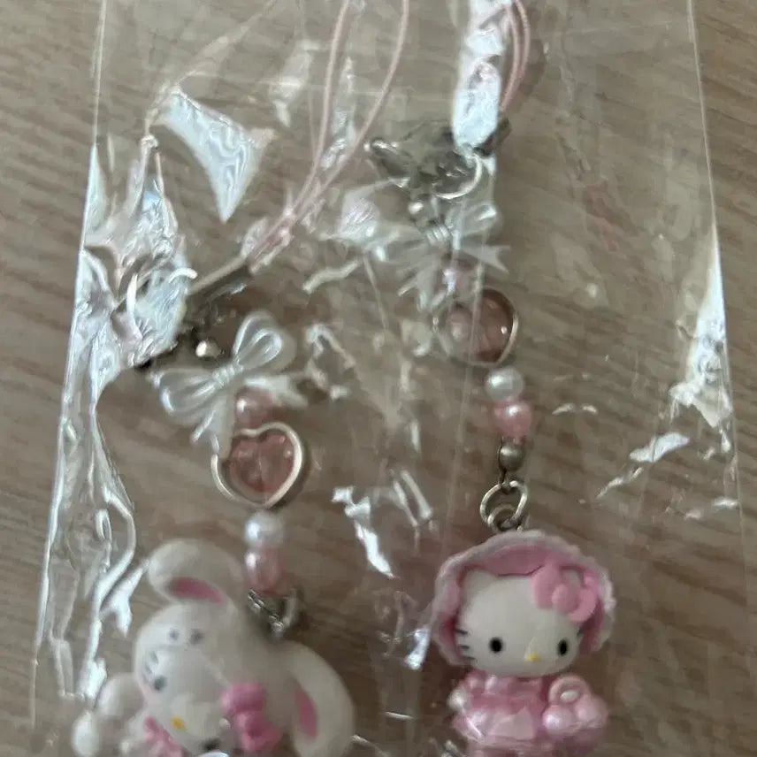 [BUNJANG] Hello Kitty Angel &amp; Devil Secret Strap Set (8 Types) / 헬로키티 천사와악마 시크릿 스트랩 8종 세트