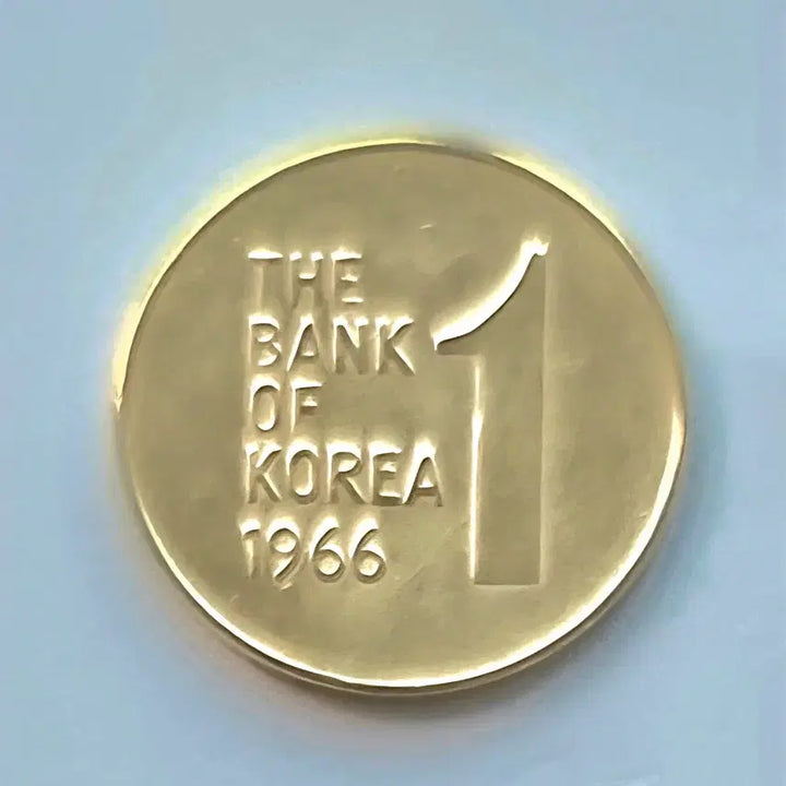 [SOLD OUT] 초년도 1966년1원 동전을판매합니다