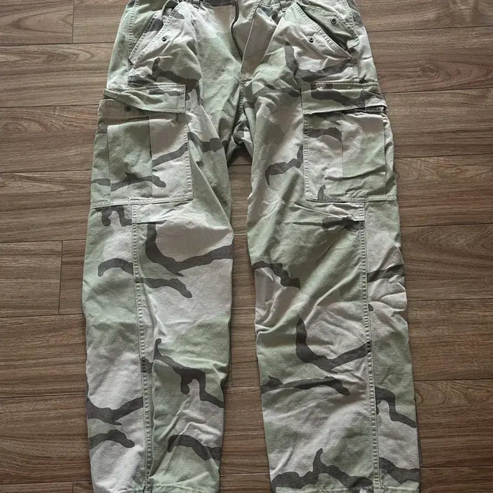[BUNJANG] Stussy Ripstop Cargo Pants Camo (Size 30) / stussy ripstop cago pants camo 30