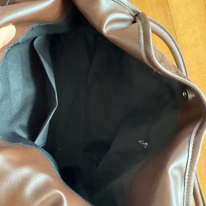 [BUNJANG] Suede Shoulder Bag Brown / 스웨이드 숄더백 브라운