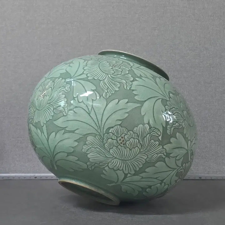 [SOLD OUT] 송남 신상호 청자 진사 모란문 호