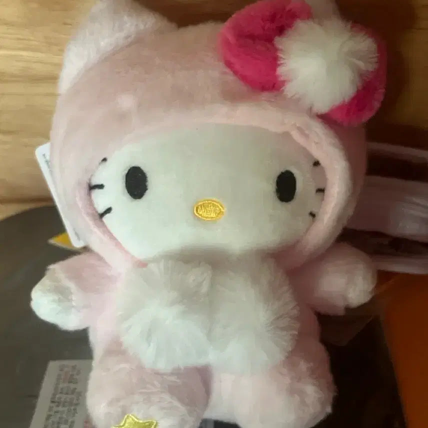 [BUNJANG] Hello Kitty Plush Keychain / 엄청귀여운 헬로키티 인형 키링 새상품