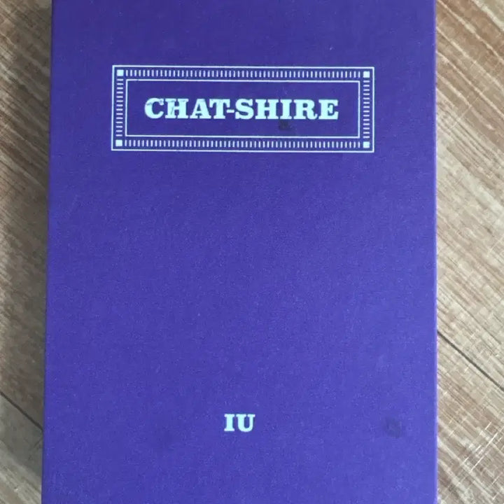 [BUNJANG] IU CHAT-SHIRE Mini 4th Album / 아이유 CHAT-SHIRE 미니 4집 앨범
