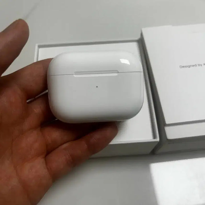 [BUNJANG] Apple AirPods Pro 2nd Generation Full Box / 에어팟프로2 풀박스 , 7일 사용