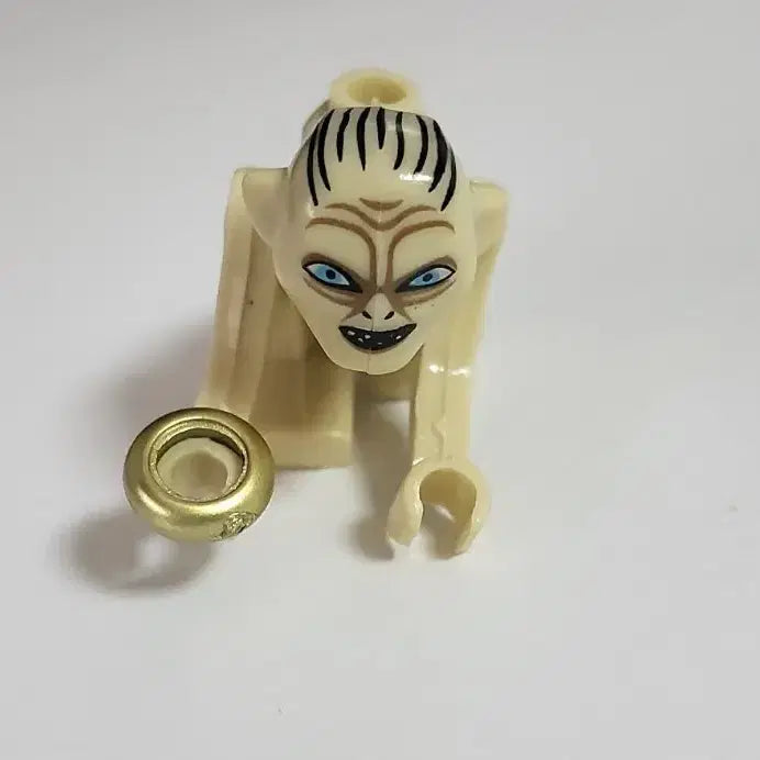 [BUNJANG] LEGO Lord of the Rings Gollum Figure with Ring / 레고 반지의 제왕 골룸 피규어 팔아요(반지 포함)