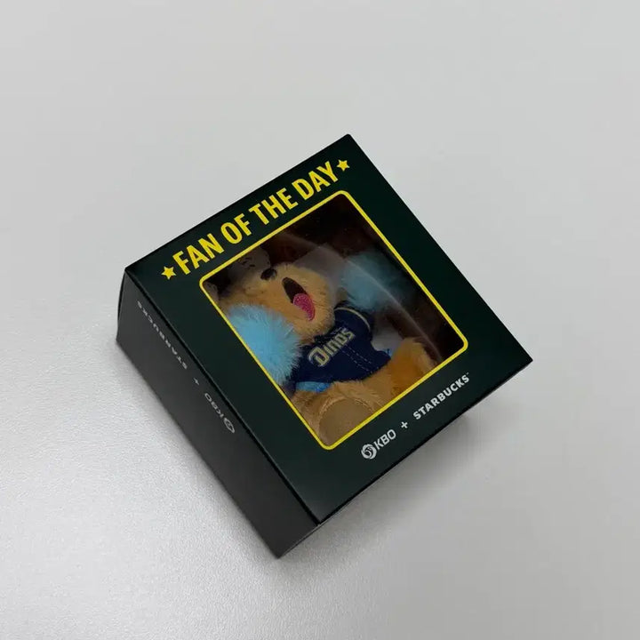 [BUNJANG] Starbucks KBO NC Dinos Bearista Keychain / 스타벅스 KBO 다이노스 베어리스타 키체인 미개봉 새상품