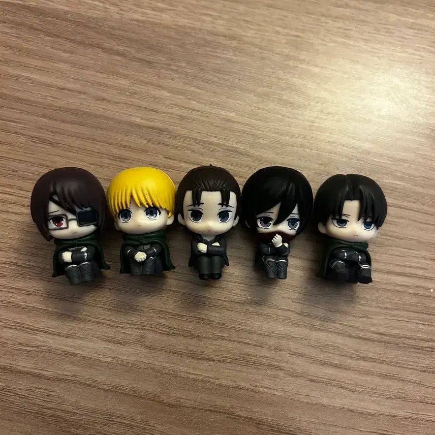 [BUNJANG] Attack on Titan Machiboke 5 Types Figure Set / 진격의 거인 마치보케 피규어