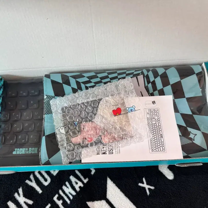 [BUNJANG] BTS J-Hope Keyboard Set Lucky Draw / 방탄소년단 머치박스
