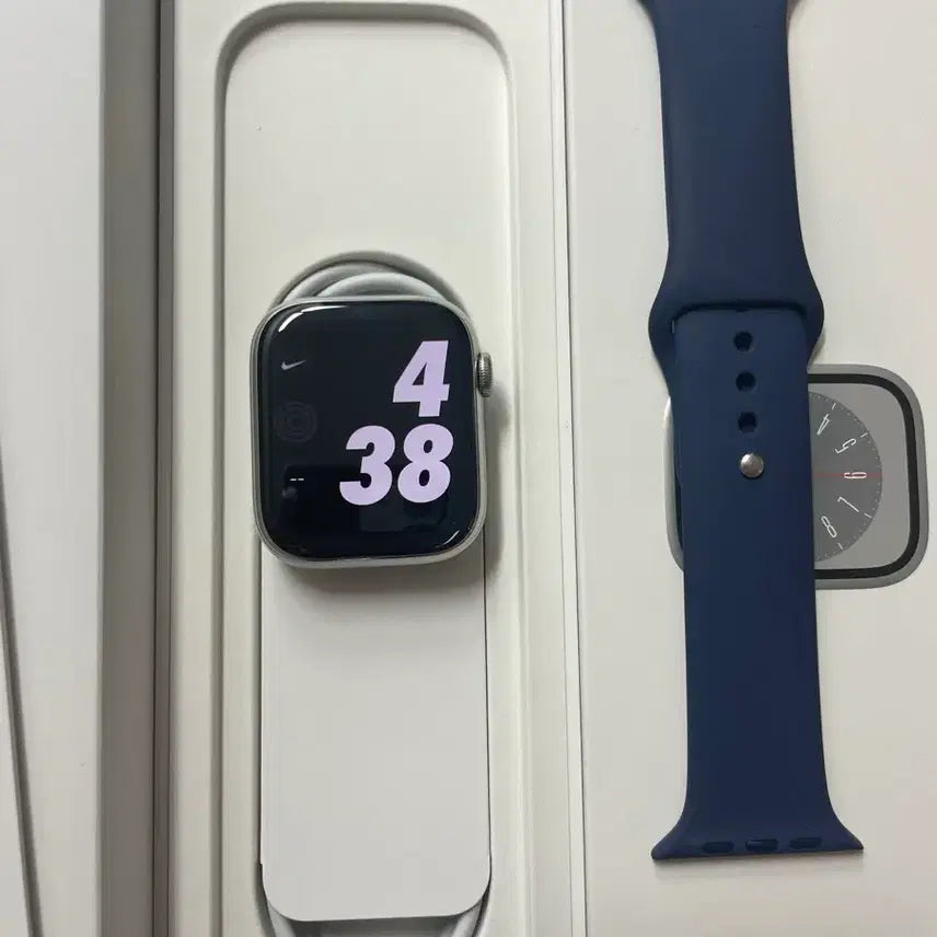 [BUNJANG] Apple Watch Series 8 Stainless Steel 45mm Silver / 애플워치8스테인리스 45mm 실버 SS급