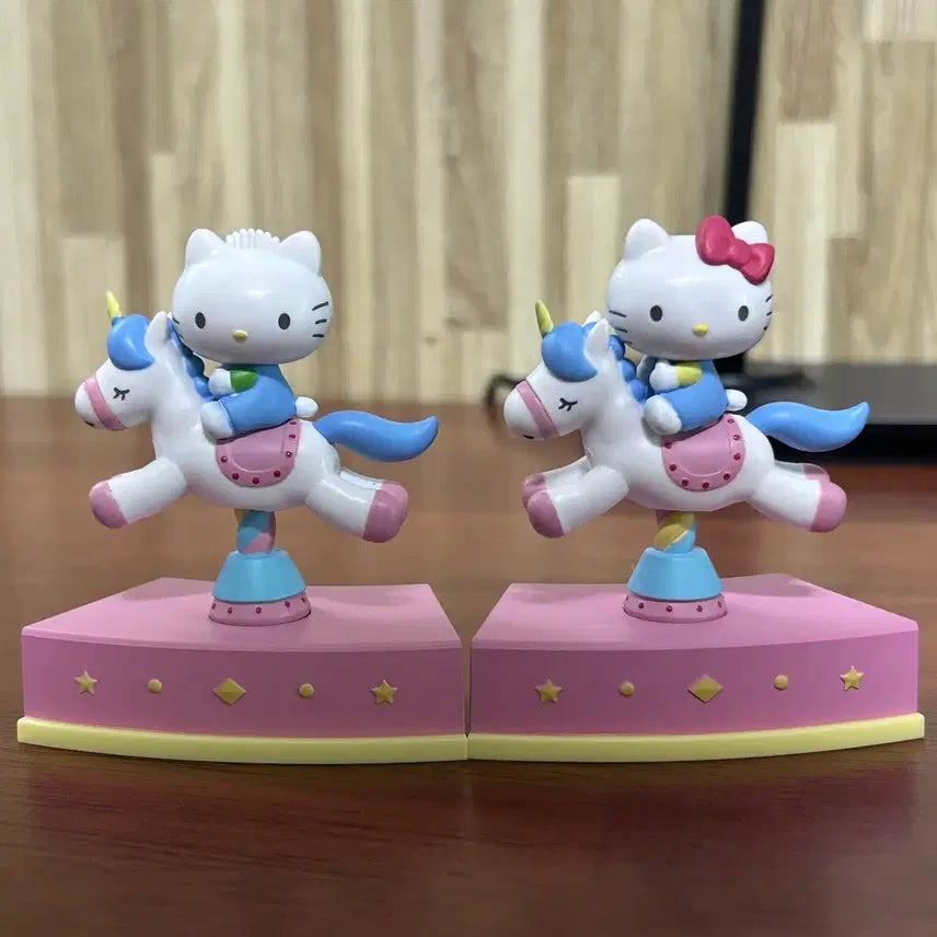 [BUNJANG] Sanrio Shake Shake Merry-Go-Round Pink Gacha (Kitty, Daniel Bundle Set) / 산리오 쉐이키 흔들흔들 회전목마 핑크가챠 (키티,다니엘 일괄)