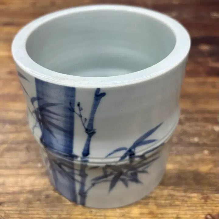 [BUNJANG] Andongho Celadon Porcelain Bamboo Motif Brush Holder / 안동호 청화백자 죽문 필통