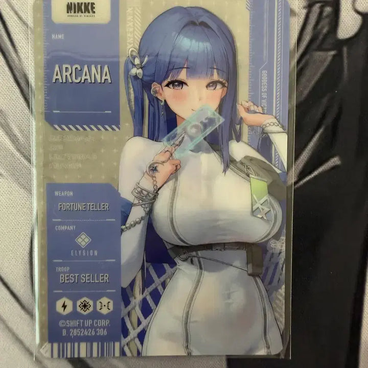 [BUNJANG] NİKE Arcana Metallic Pass Card / 니케 아르카나 메탈릭 패스 카드