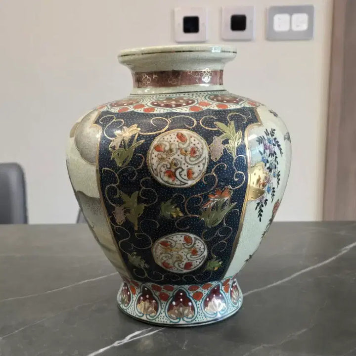 [BUNJANG] Japanese Satsuma Gold Decorated Ceramic Vase 30cm / 일본 사쓰마 (Satsuma) 금채 도자기 화병 30cm