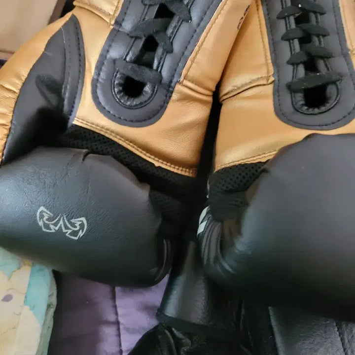 [BUNJANG] Rival RS100 Sparring Gloves Gold 16oz / 라이벌 RS100 스파링 글러브 금색16온스