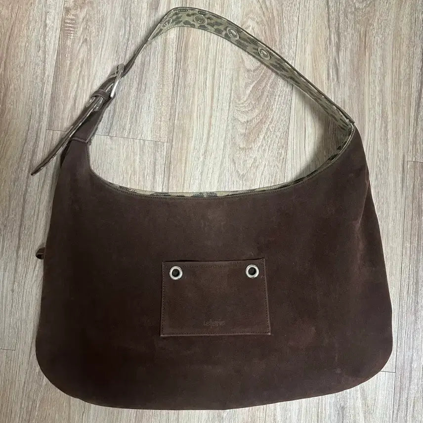 [BUNJANG] Letterry Suede Buckle Reversible Shoulder Bag / 레터리 수에이드 버클 리버시블 백