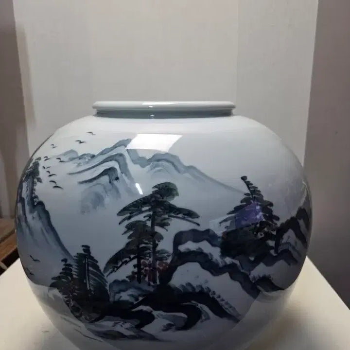 [SOLD OUT] 대형 작가작품 산수문 달항아리 판매자소장품 가로33cm세로31cm